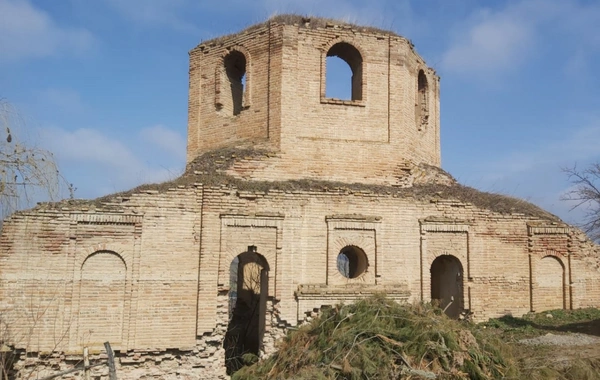 В Шабранском районе албанская церковь находится на грани разрушения - ФОТО